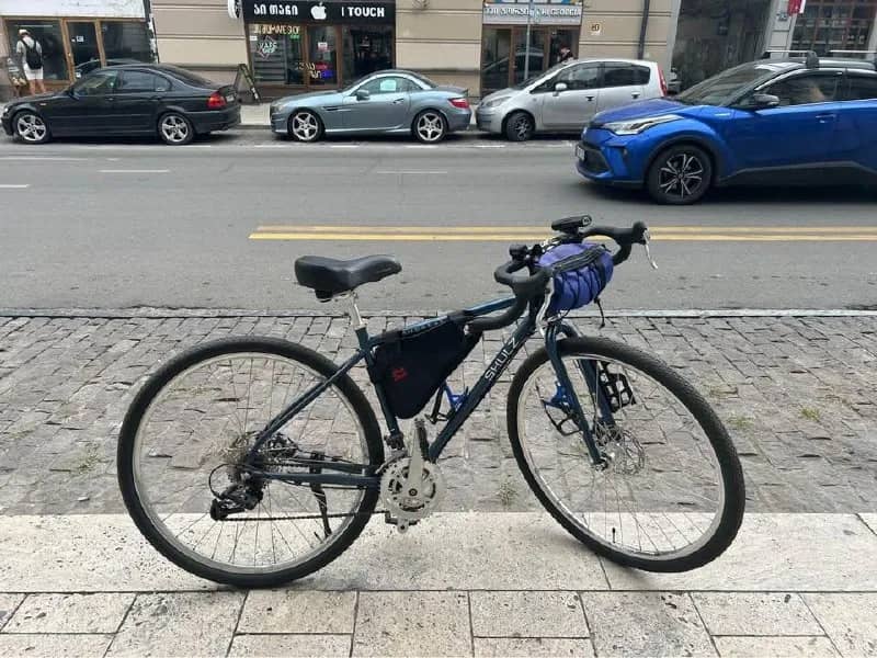 I’m selling a bike in perfect condition with a receipt and warranty. Also with the bike I sell trugs — Тбилиси