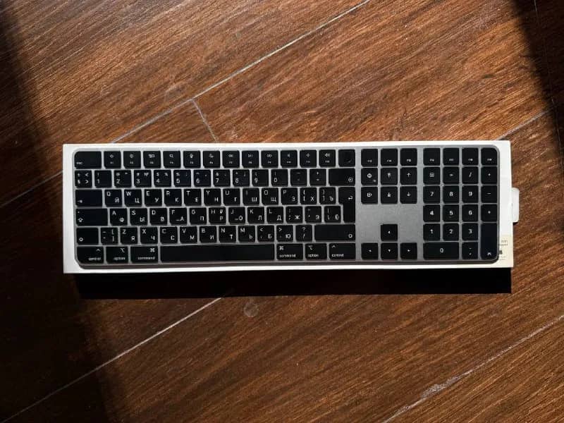 Apple Magic Keyboard с Touch ID — Батуми — 400 ₾