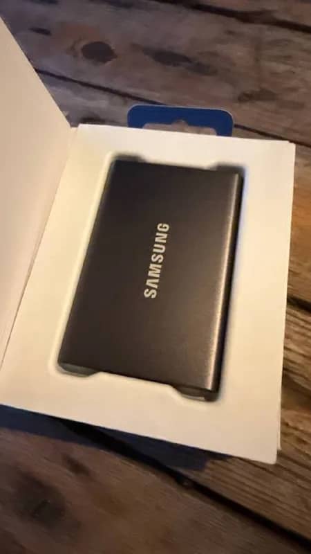 Samsung Portable SSD T7 — 2TB — Тбилиси — 900 ₾