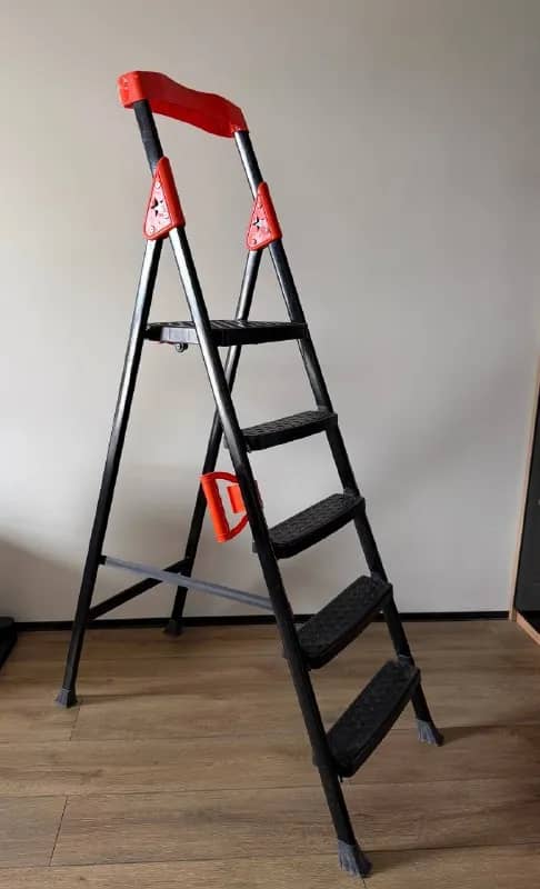 Ladder Premier 4+1 — Тбилиси — 60 ₾