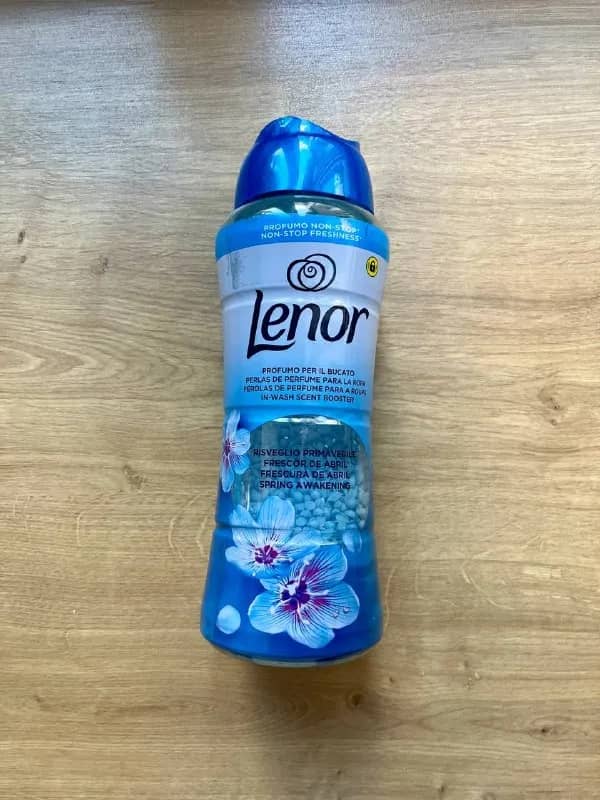 Парфюм для белья Lenor в гранулах 270г — Белград — 400 дин