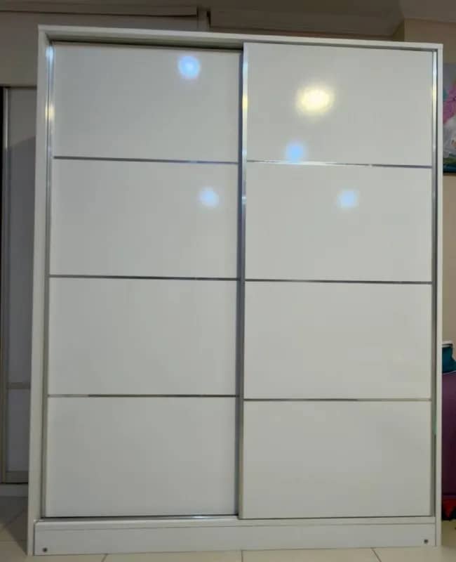 Шкаф, ширина 140, высота 180 — Анталия — 2 500 ₺