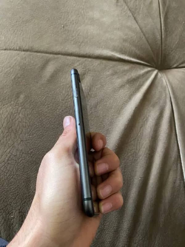 iPhone 8 64GB — Ереван