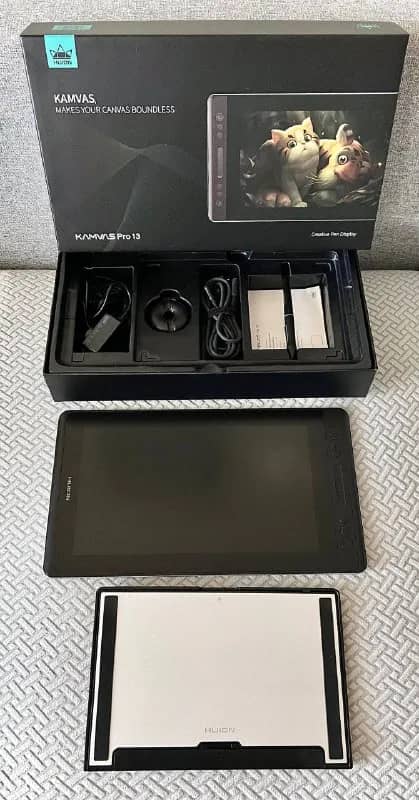 Huion Kamvas pro 13. Состояние нового, есть пара микро царапин на подставке для планшета. Сам планше — Ереван — 70 000 ֏