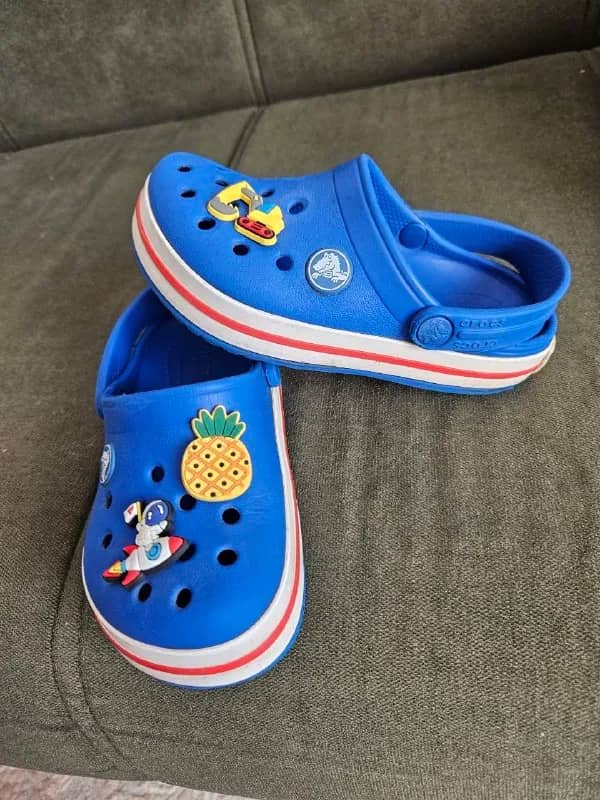 Crocs C9 (где-то 26 номер), 400 лир. — Анталия — 400 ₺