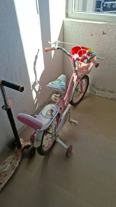 70 и 10 лар соответственно. — Батуми — 10 ₾