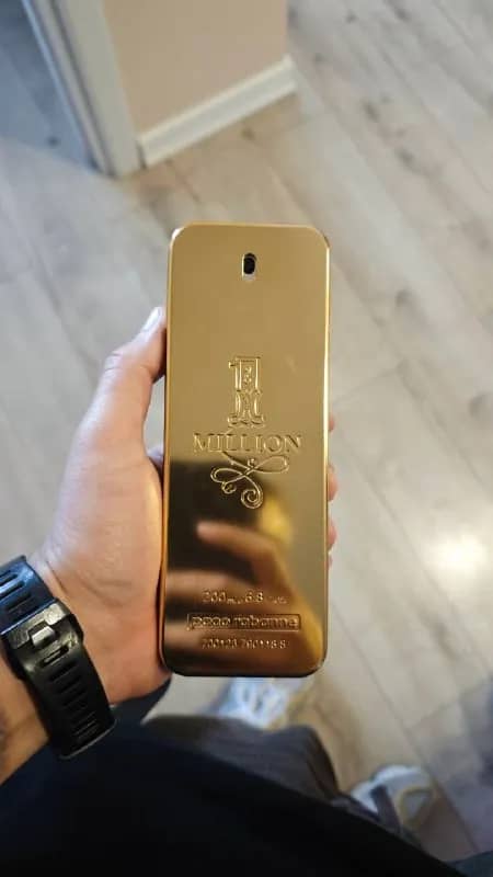1. Paco Rabane one million, осталось около 60мл, 100 GEL — Батуми — 100 ₾