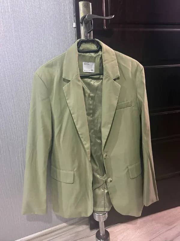 Bershka, размер S — 20 лари — Батуми — 20 ₾