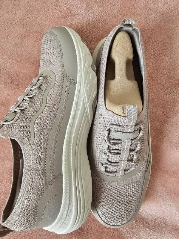Skechers новые 40/40.5 — Тбилиси — 150 ₾