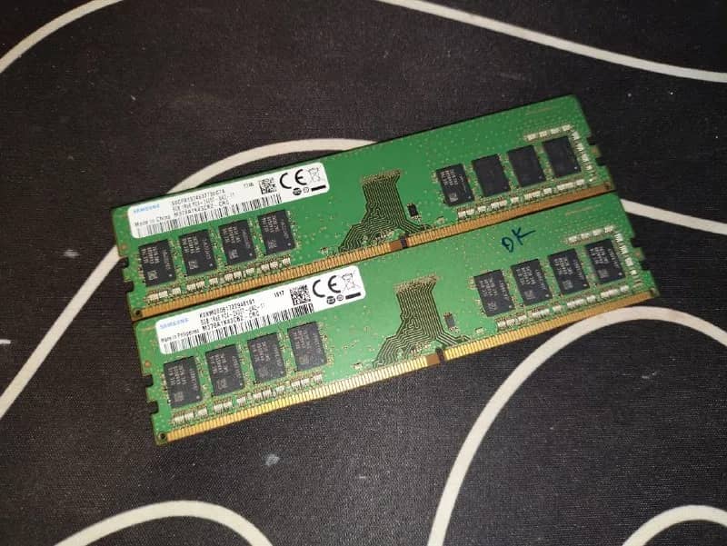 8gb x 2 (ddr4) от samsung — Батуми — 170 ₾