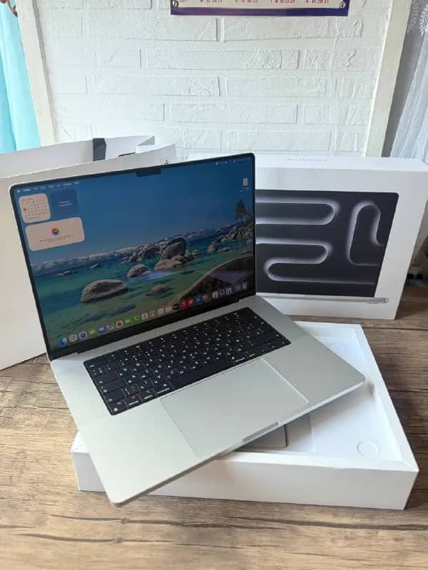 Macbook Pro 16 Inch 2025 — Тбилиси — 9 299 ₾