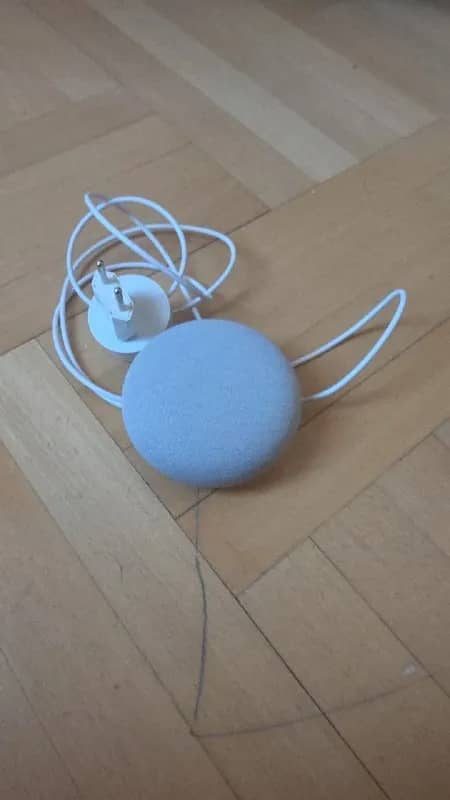 Google nest mini, полностью рабочий, 100 лари. — Тбилиси — 100 ₾