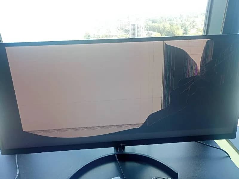 LG 34WL50S-B на запчасти или чтобы смачно разбить))) — Батуми — 70 ₾