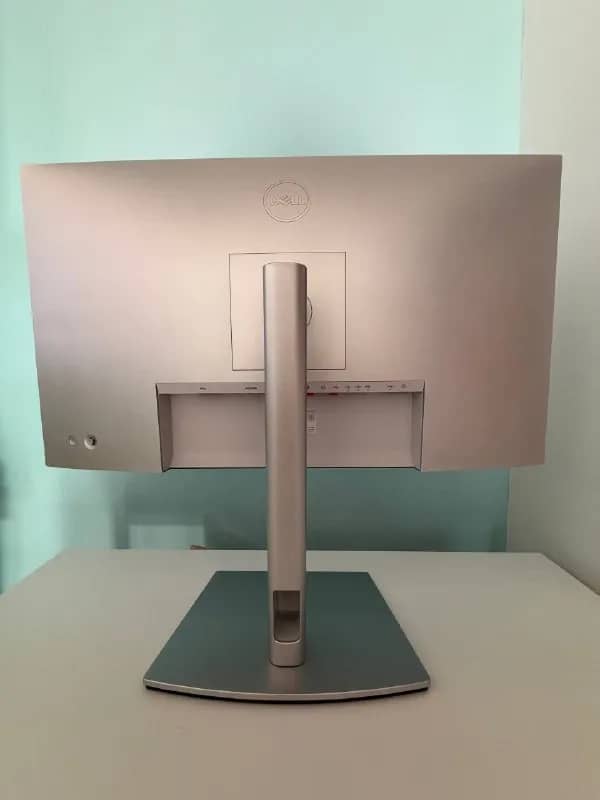 Dell UltraSharp U2723QE — Белград — 399 €