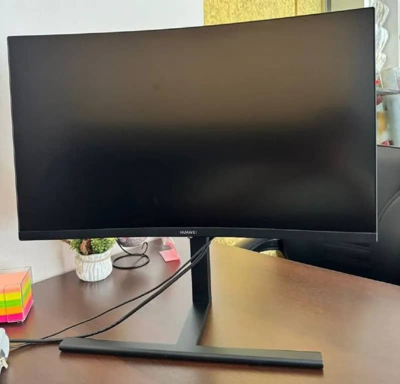 HUAWEI MateView GT 27 — Батуми — 550 ₾