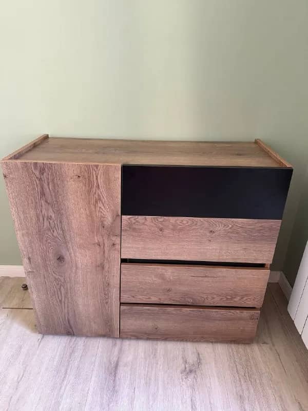 Офисный шкаф Embawood — Батуми — 200 ₾