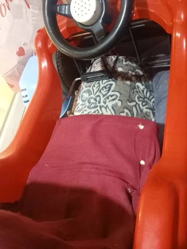 Bebek arabası, oyuncak pedallı araba, sallanan at, 3 tekerlekli bisiklet — Анталия — 2 750 ₺