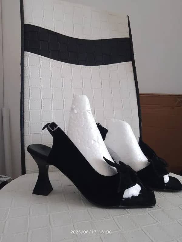 Босоножки замш размер 38 — Батуми — 50 ₾