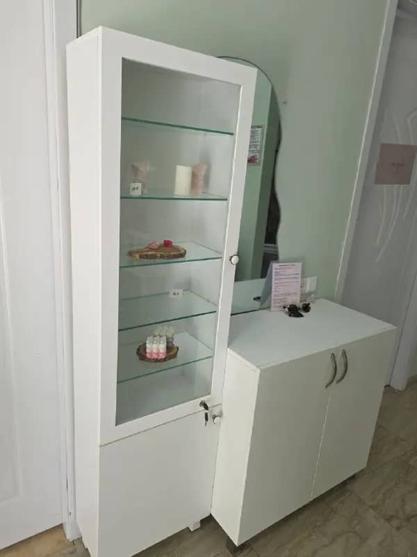 Стеллаж-витрина 170×46×42 — Батуми — 400 ₾