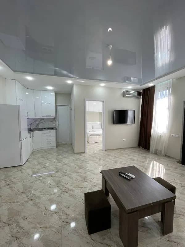 🏡 СДАЁТСЯ ПРОСТОРНАЯ ДВУХКОМНАТНАЯ КВАРТИРА — Батуми — 400 $