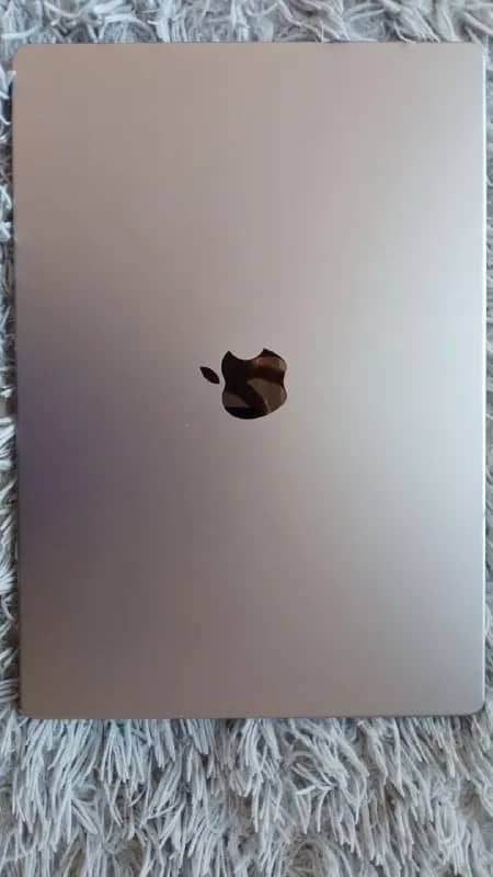 Macbook M1 pro 16» — Ереван — 340 000 ֏