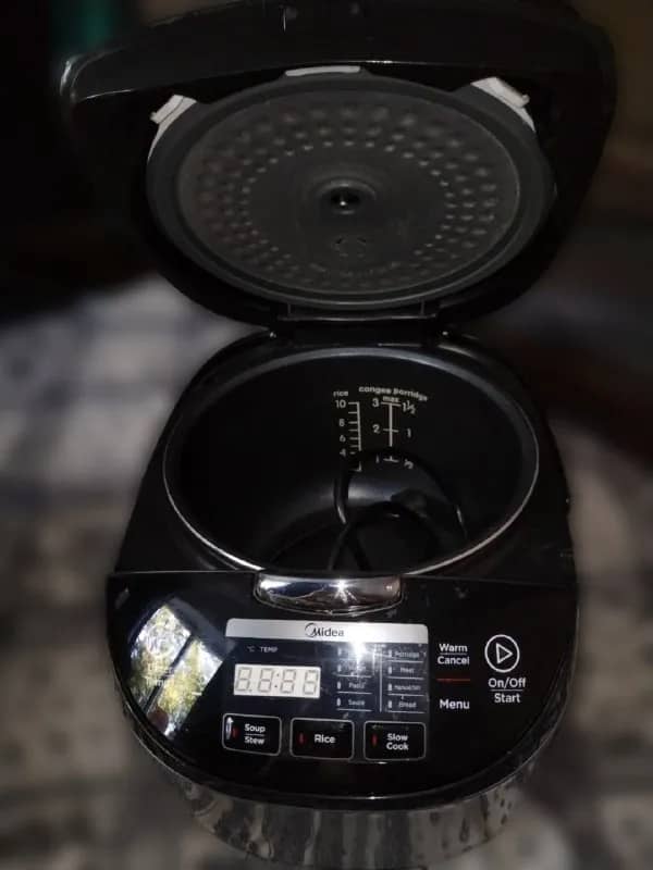 Midea MB-FS5077 в хорошем состоянии, работает идеально, в не очень активном использовании была ~3 ме — Тбилиси — 70 ₾