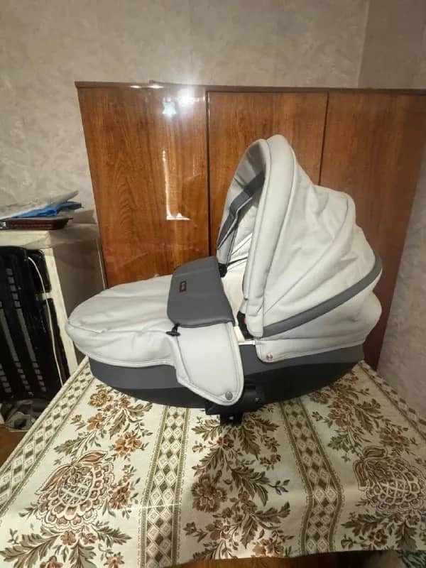 Tutsis viva 2 в 1 2021 года. Люлька + прогулочный блок — Алматы