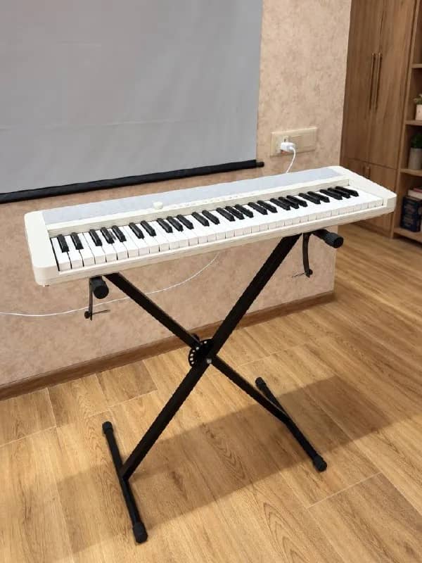 Casio CT-S1WE в элегантном белом цвете. — Тбилиси — 700 ₾