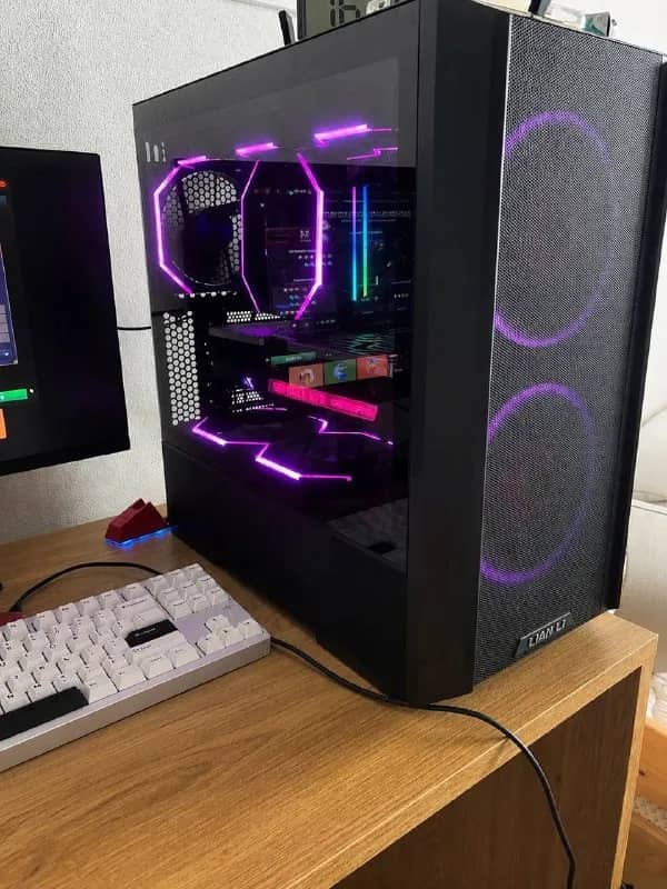 RTX 4080 SUPER + i5-14600KF спокойно тянут современные игры в 2K и 4K на высоких настройках. Компьют — Батуми