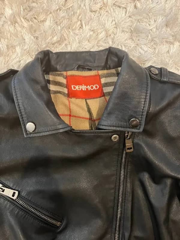 Derimod. Размер S. 3 bin. Yeni. Biraz kırışmış — Анталия
