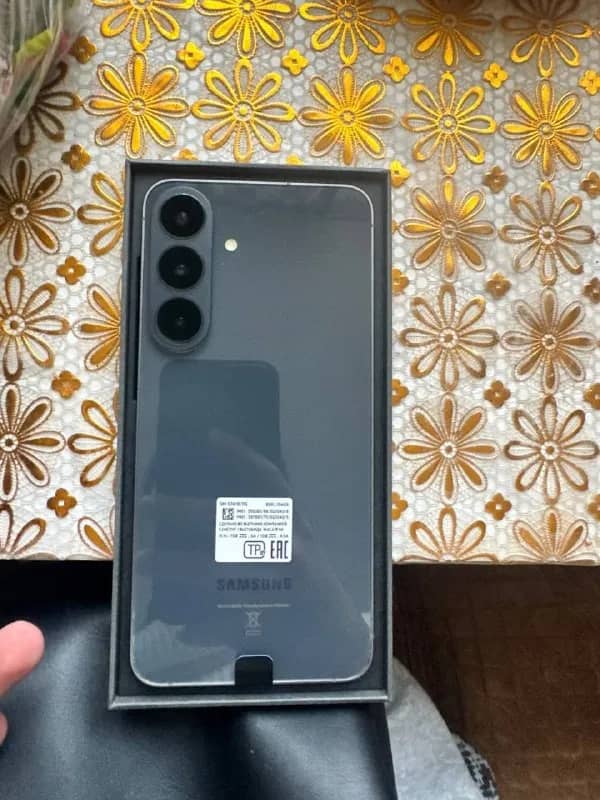 Samsung Galaxy S 26 FE 5G 8/256 новый цена в лс — Астана