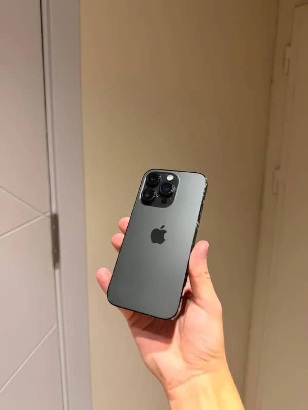 iPhone 14 Pro 256GB — Батуми — 1 050 ₾