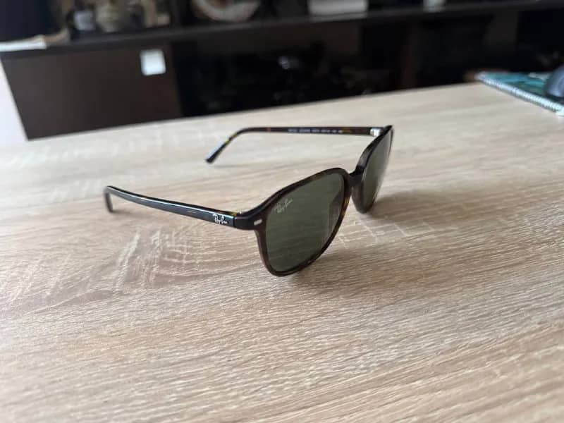 Ray Ban мужские солнцезащитные очки — Тбилиси — 100 ₾