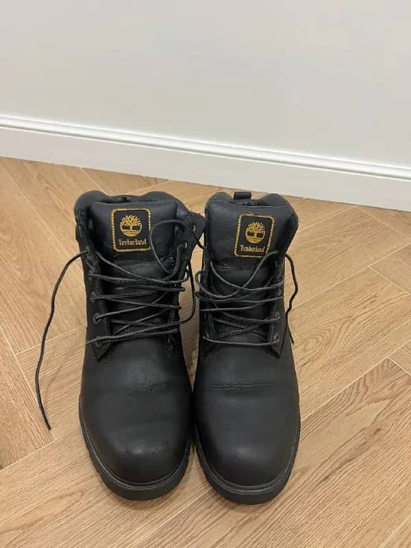 Timberland. 43 размер, оригинал. Ноги зимой даже в большой минус остаются теплыми. Отличное качество — Алматы — 18 000 ₸