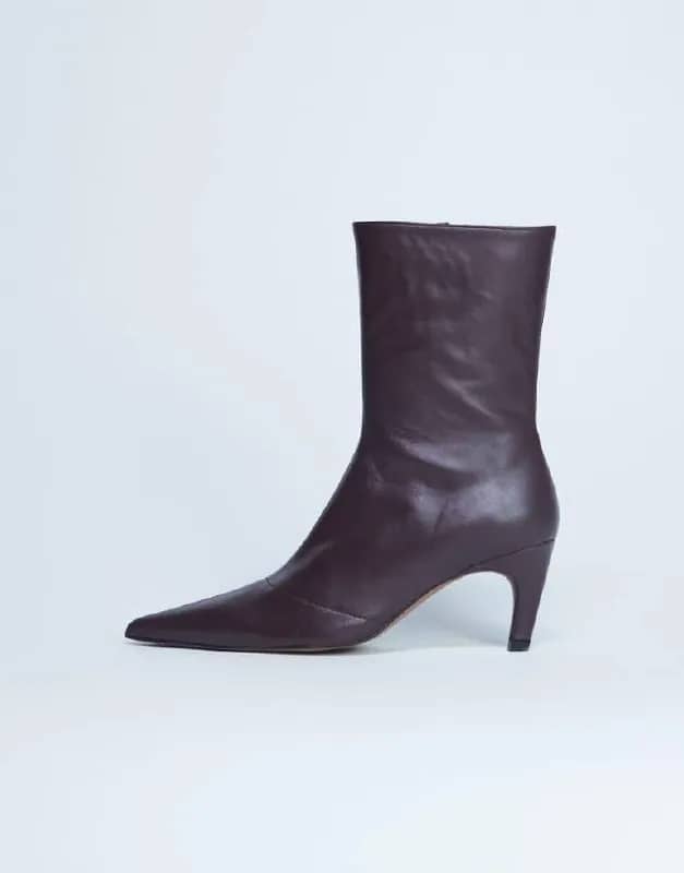 TOPSHOP Taz кожаные полусапоги на каблуке — Батуми — 180 ₾