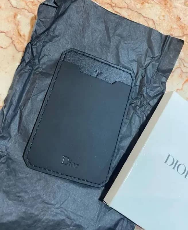 Dior smartphone card holder — Ереван — 20 000 ֏