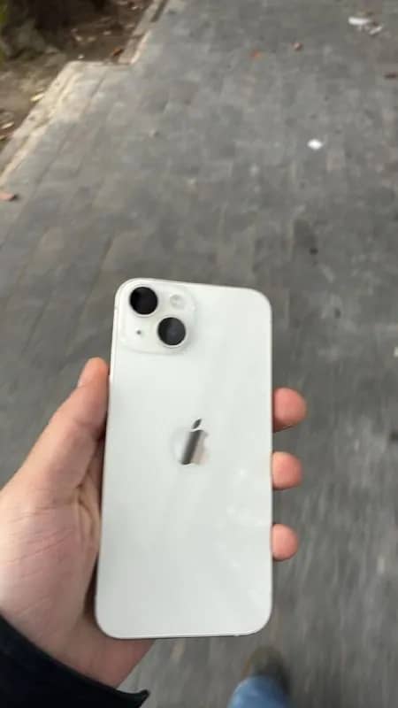 iPhone 14 128GB (White) | Отличное рабочее состояние — Батуми — 899 ₾