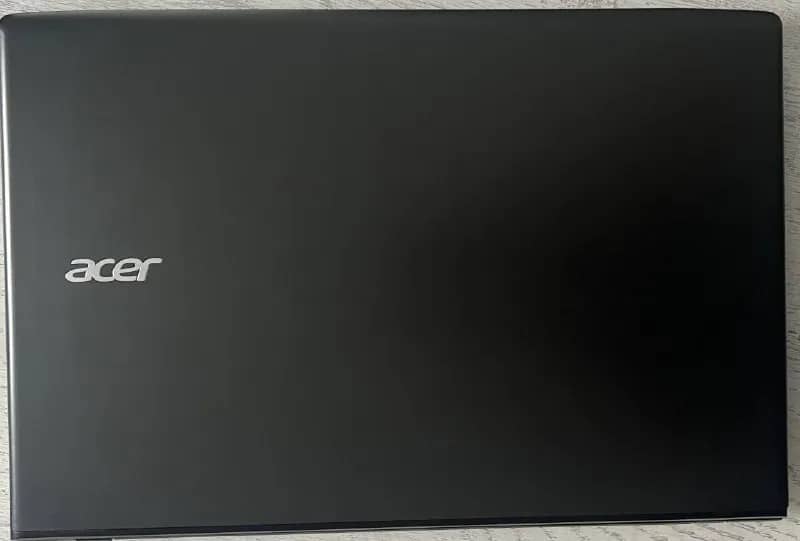 ASUS Aspire E 15 — Батуми — 350 ₾