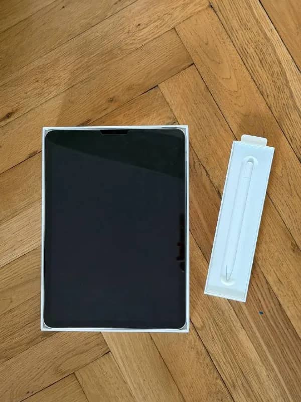 Apple iPad Air 5th Generation 64 GB Starlight — Тбилиси — 1 200 ₾