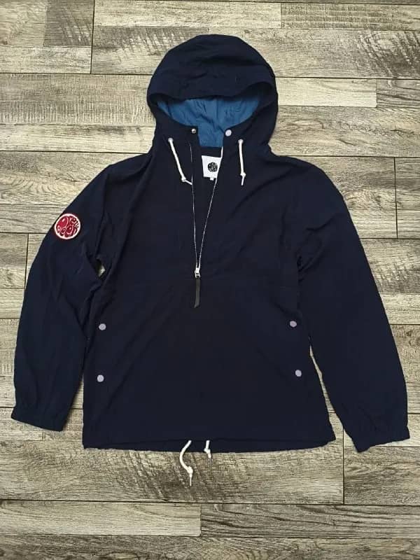 Pretty Green. — Батуми — 35 ₾