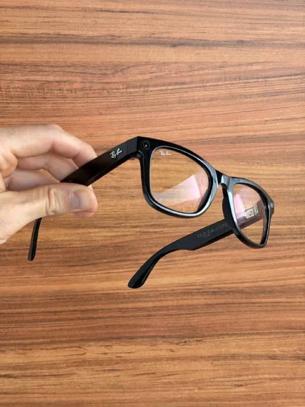 Ray-Ban Meta Wayfarer — новые, толком не поносил. Подарили, формат не мой, вот и лежат без дела. А у — Тбилиси — 940 ₾
