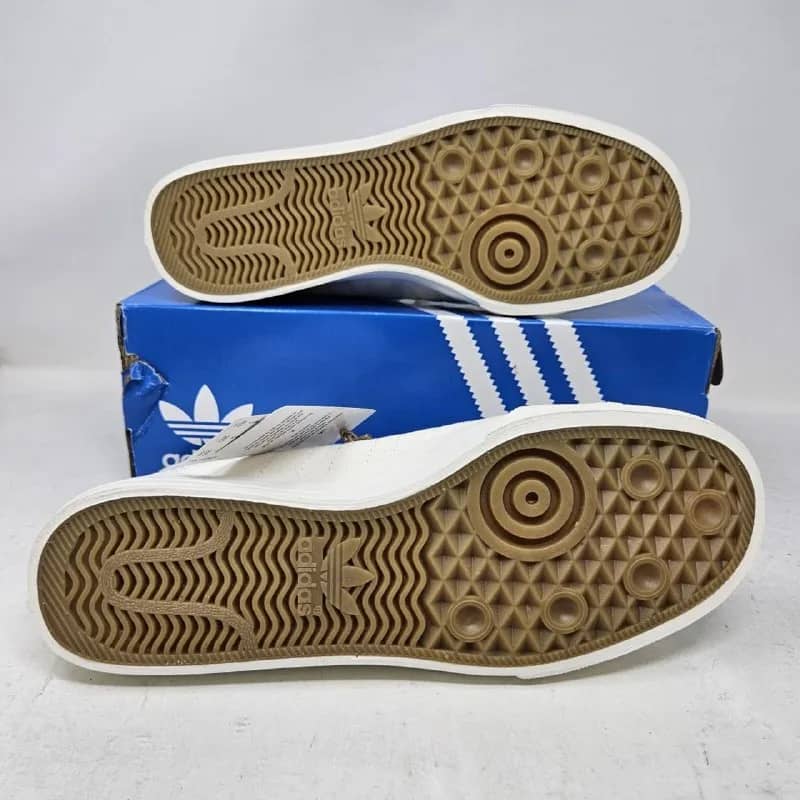 Adidas Nizza Hi 42 размер, в идеальном состоянии, в носке 2 раза. 150 лари — Тбилиси — 150 ₾