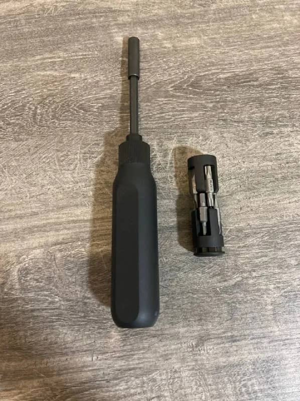 1. Xiaomi Mi 16-in-1 Ratchet Screwdriver BHR4779GL Black — 20 лари — Тбилиси — 20 ₾
