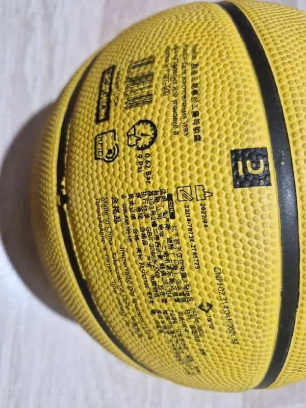 Decathlon Tarmak R100, размер 5, желтые… 300 турецких лир — Анталия