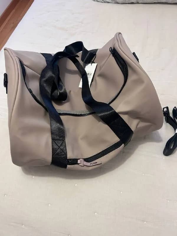 ROSA — 3 800 динар 🤎 — Белград — 3 800 ₺