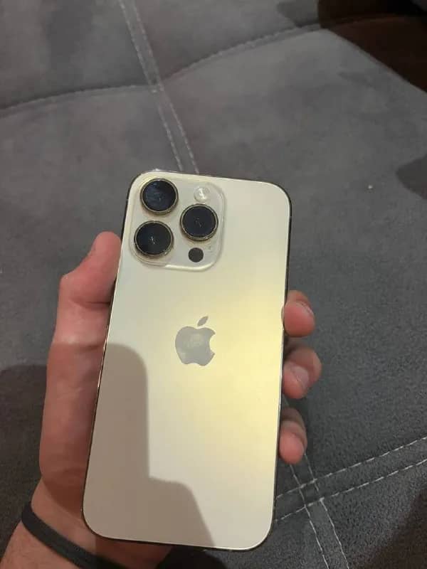 Iphone 14pro — Батуми — 1 300 ₾