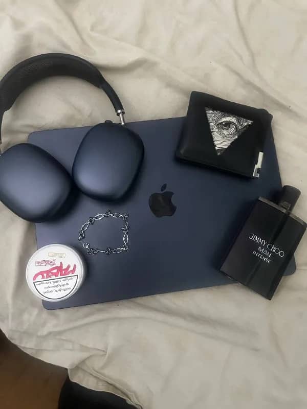 macbook air m4 15.3 inch 2025 года. — Батуми — 3 500 ₾