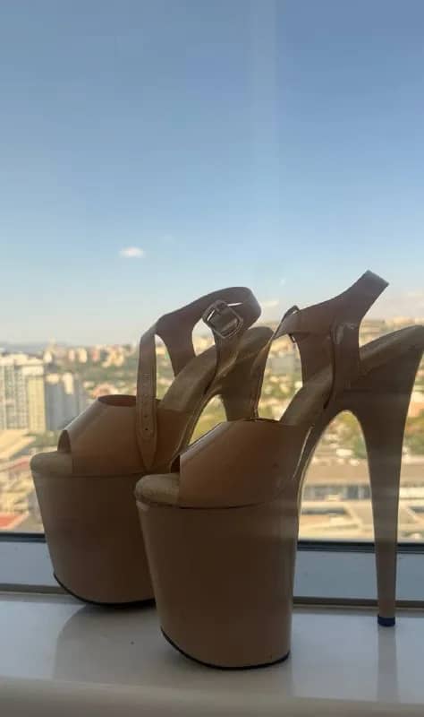 pleaser тройки — Тбилиси — 60 ₾