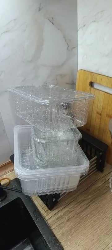 Пластиковые лоточки с отверстиями и без — Батуми
