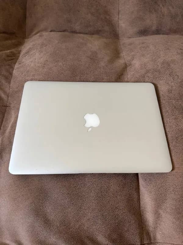 MacBook Air 2014 — Тбилиси
